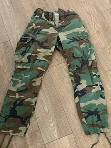 VTG US Army Military Woodland Camo Cargo Trousers Combat Pants 30 X 31 Mint - Picture 1 of 5