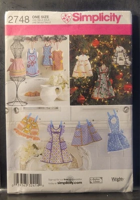 Simplicity 2748 Mini Aprons Christmas Ornament Home Decor Doll Clothes Uncut - Image 1 of 3
