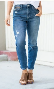Judy Blue Straight Leg Jeans Rainbow Embroidered Medium Wash Women's Size 30 EUC - Picture 1 of 7