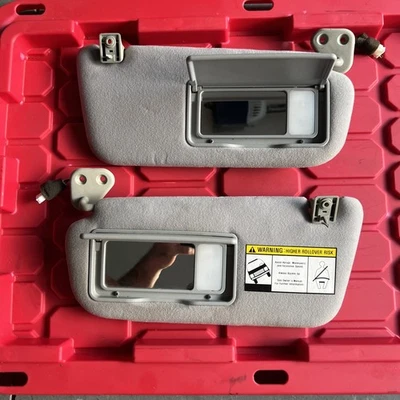 2001-2004 Hyundai Santa Fe Driver & Passenger Side Sun Visor Set OEM - Image 1 of 3