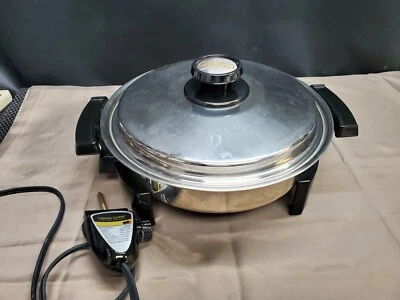 Электрическая сковорода Healthy Gourmet West Bend из нержавеющей стали с ЖИДКИМ СЕРДЕЧНИКОМ 246B - Изображение 1 из 4