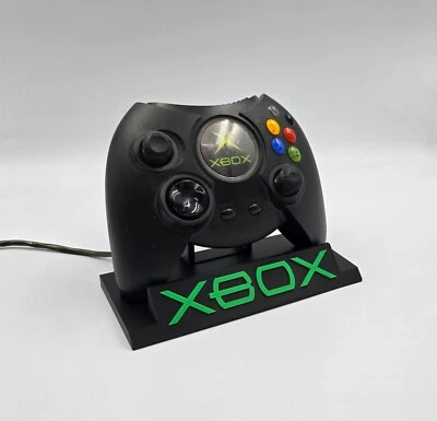 Xbox Original Duke Controller Display Ständer 3D gedruckt - Lerpo3D