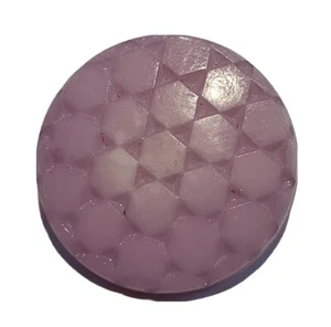 Antique Lavender Celluloid Button 1.07" Lilac Fish Scale Polygon Round 7857 - Imagen 1 de 5