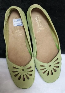Aerosoles Sol City 11 M Suede Green Ballet Flat Cut Outs Stitch n Turn - Picture 1 of 12