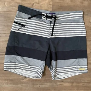 Patagonia Colorblock Striped Boardshorts Herren 36 Badehose Anzug - Bild 1 von 7