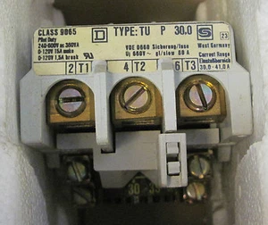 Square D 9065 TU P 30.0 Overload Relay - Picture 1 of 1