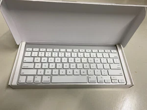 Original Apple A1314 Magic Wireless Keyboard [Bluetooth] - Bild 1 von 3