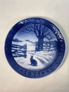 Bing and Grondahl~Christmas 7” Plate~1971~ “Hare In Winter” - Picture 1 of 3