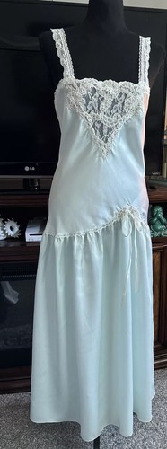 UNDERCOVER Nuovo con etichetta! Vintage Victoria's Secret etichetta oro Lt verde pizzo paillettes FANTASIOSO vita bassa M