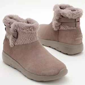 New Skechers On The Go City 2 Cozy Vibe Boots Womens Taupe Size 9 W Suede Bootie - Picture 1 of 12