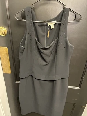 Vestido negro pequeño Amanda Smith para dama con detalle de tachuelas negras - talla 12P Foto 1 de 4