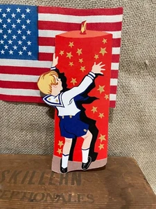 U Pick Vintage Inspirado EE. UU. Niño con Petardo Patriótico Cartulina Decoración - Imagen 1 de 7