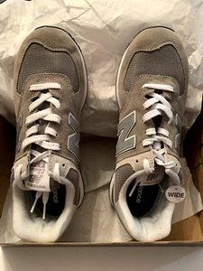 New Balance 574 Core Women's Grey/White 10.5 Wide w/o original box - Picture 1 of 9
