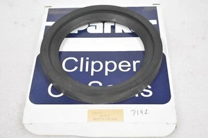 PARKER 3QTR13 7192 H1L5 CLIPPER OIL SEALS MADE IN USA - Picture 1 of 3