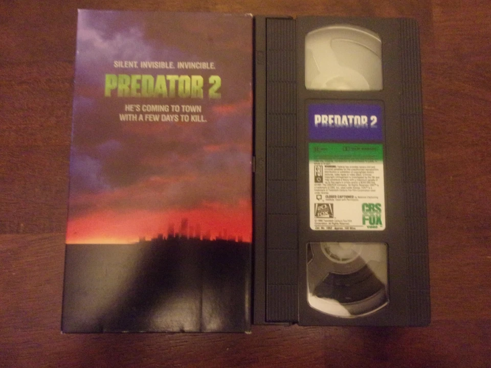 Predator 2 used VHS horror action movie sci fi vcr tape Foto 1 de 2