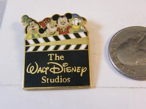 Pin de Walt Disney Studios - Imagen 1 de 2