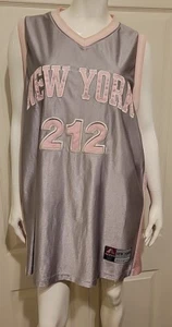 NUEVA YORK 212 (Código de Área) JERSEY XL ESTE II OESTE Ciudad Atletismo Plata y Rosa - Imagen 1 de 8