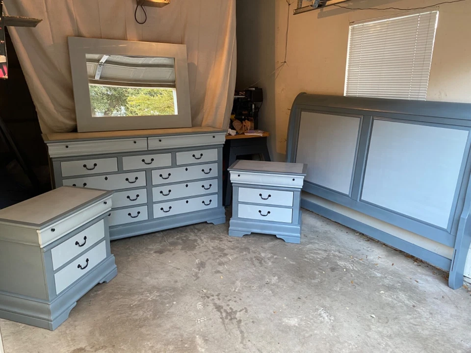 特大号卧室家具套装 — 第 1/4 张图片