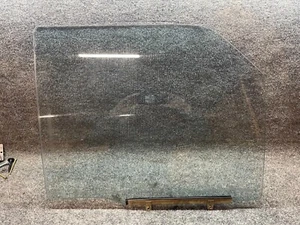 Toyota Pickup 4Runner Passenger Front Door Window Glass with Wing Window 1984-88 - Picture 1 of 3
