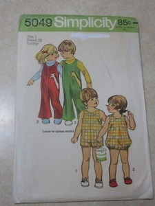 SIMPLICITY #5049 VINTAGE 1972 CHILDREN'S JUMPSUIT PATTERN - SIZE 1 - UNCUT - Imagen 1 de 4