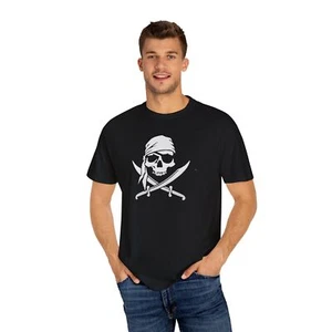 Piraten Totenkopf Grafik T-Shirt, Unisex Tee, Freizeitkleidung, Geschenk für Matrosen, - Bild 1 von 33