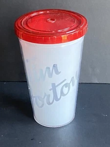 Taza reutilizable Tim Hortons 2019 Canadá blanca doble pared plástico con pajita - Imagen 1 de 3