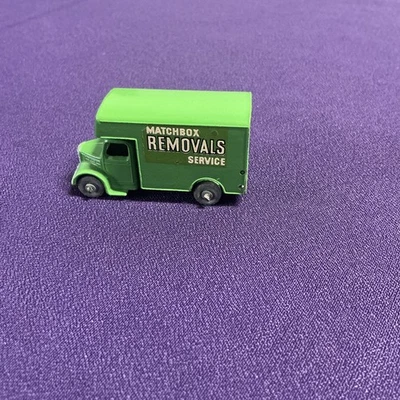 LESNEY MATCHBOX GREEN WITH GRAY WHEELS #17 BEDFORD REMOVALS VAN  - Image 1 of 4