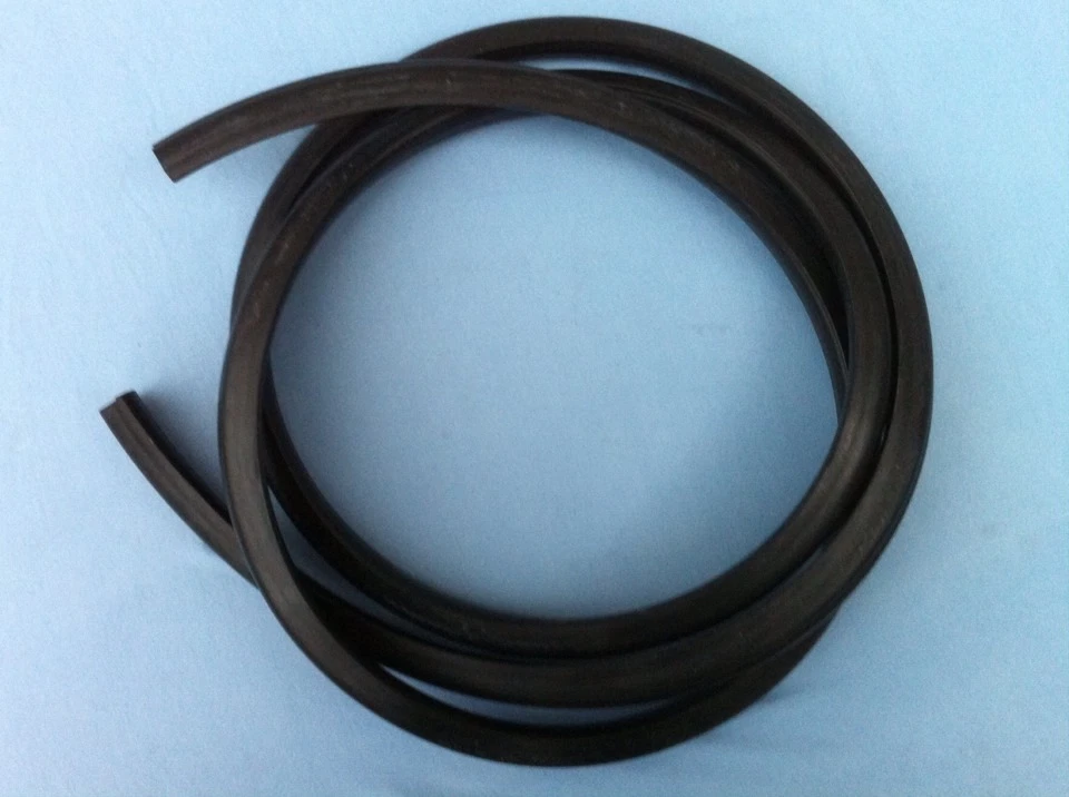 Motorboot IBIS 3 original Gummi Dichtung für Windschutzscheibe + Keder DDR-Boot - Bild 1 von 1