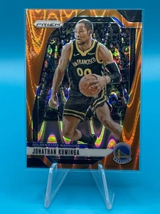 2024-25 Panini Prizm Jonathan Kuminga #104 Orange Seismic Prizm /199 - Bild 1 von 3