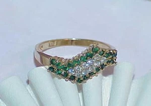 10K .50ct Emerald & Diamond Zig Zag Band Ring Yellow Gold Sz 8 Vintage ABG Clean - Picture 1 of 1