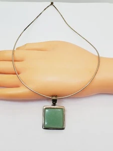 Very Pretty Vintage Sterling Silver 925 Jade Pendant with Sterling Necklace (13) - Picture 1 of 11