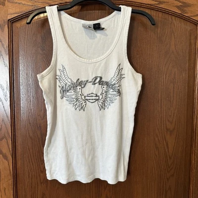 Regata feminina Harley Davidson branca com nervuras asas de strass motociclista grande - Imagem 1 de 4