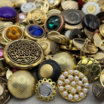 100 Best Premium MIXED LOT All Kinds Of GOLD & ANTIQUE GOLD Buttons All Sizes - Image 1 of 4