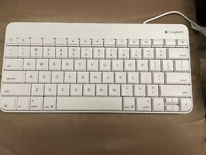 Logitech Wired Keyboard With Lightning Connector for iPad 