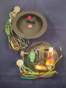 3-way Passive Crossover, 200 watts,  1 kHz and 7 kHz mounted on cup with inputs - Picture 1 of 3