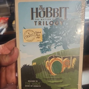 New Line Home Video The Hobbit Motion Picture Trilogy + Postcard (DVD) - Afbeelding 1 van 3