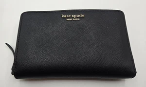 Cartera para mujer Kate Spade New York gruesa de cuero negra - Imagen 1 de 9
