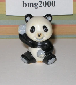 Tao Tao "Tao Tao winkend" kleine Tatzenbemalung - Bild 1 von 1