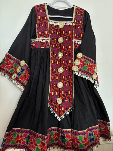 VETEMENTS Abbigliamento