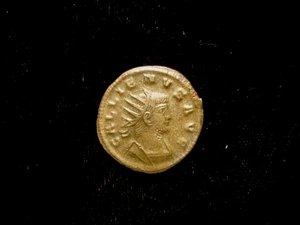 GALLIENUS. 253-268. ANTONINIANUS. Asia mint AD 267. SALUS AUG. Apollo w tripod. - Picture 1 of 2