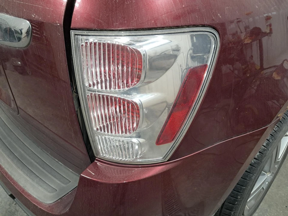 Conjunto de luz trasera derecha usado se adapta a: Chevrolet Equinox 2008 grado derecho A Foto 1 de 1