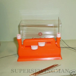 Automatic hand needle threading machine   with 8 pcs. hand sewing needles - Picture 1 of 5