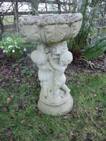 Old Weathered Vintage Bird Bath Garden Planter  (1128) Cover