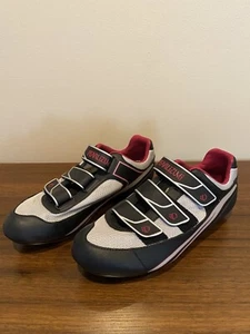 Pearl Izumi Women Road bike shoes (10.5) Brand new Never Used - Picture 1 of 11