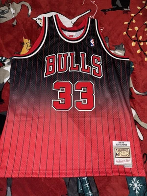 Chicago Bulls Jersey Adults XL Mitchell & Ness Scottie Pippen Authentic - Image 1 of 4