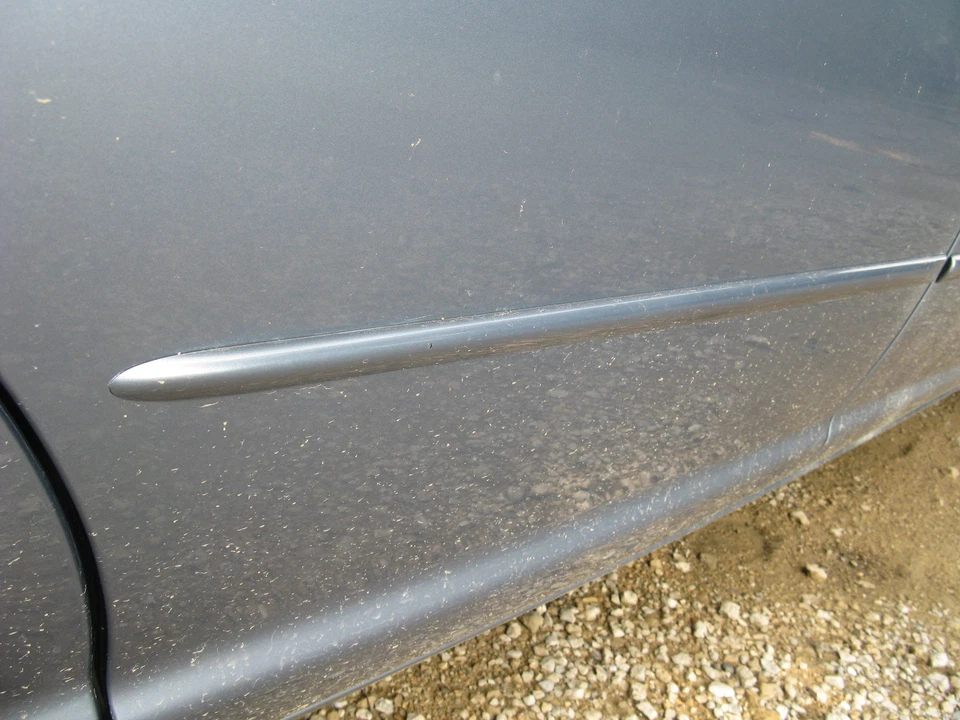 Jaguar XJ8L 2004-2005 VANDEN PLAS EXTERIOR PUERTA TRASERA DERECHA MOLDURA Foto 1 de 1