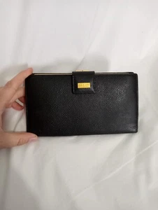 Y# BALLY Black Leather Women's wallet 4/7 inch has discreet sign of use - Picture 1 of 8