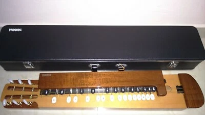 Gift Ideas: Yamaha TH-10E Electric Taishogoto + Yamaha Hard Case - Image 1 of 4