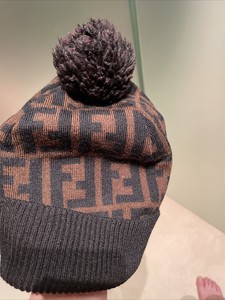 إعلان غص مناقشة cappello fendi pon pon - siprofitness.com