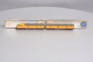 Life Like 7362 N Scale Union Pacific E-6 AB Diesel Set #987/987B MT/Box